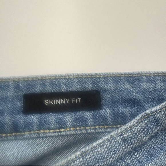 Judy Blue Skinny Jeans Distressed Light Wash | Size 31 - Picture 5 of 14